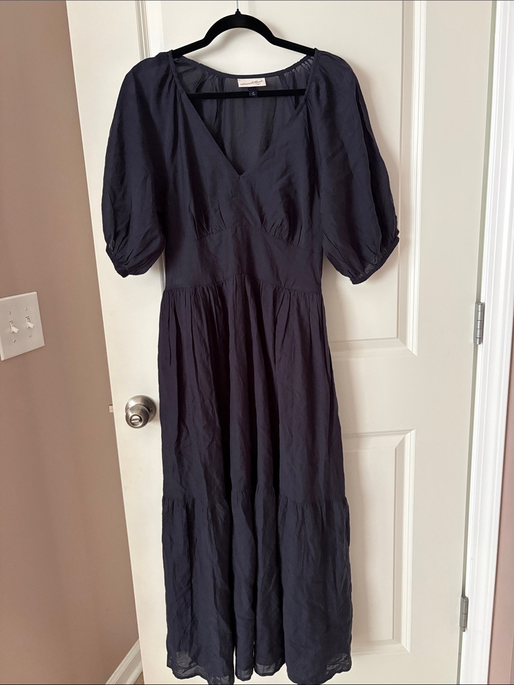 Universal Thread Navy Puff-Sleeve V-Neck Maxi Dress